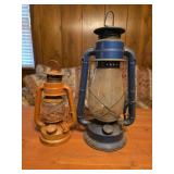 Vintage 13" Dietz Lantern Blue Kerosene Oil Lamp,