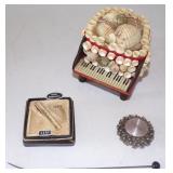 Vintage Small Piano Jewelry Box, Jewelrama Round