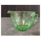 Depression-style green 2 cups measuring cup. Has
