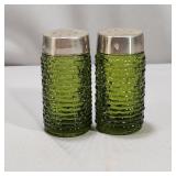Anchor Hocking Green "Soreno" Shaker Set