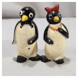F&F Plastic "Willie & Millie" Penguin Shaker Set