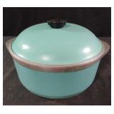 vintage Club Aluminum aqua 4-quart Dutch oven