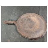 Lodge cast iron skillet