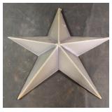 Metal star 18 x 18