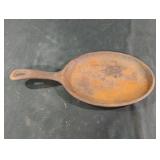 Lodge cast iron skillet