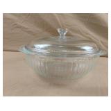 vintage Pyrex 2-quart (2L) ribbed glass covered