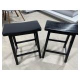 2 Barstools