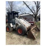 Bobcat 2400 Loader