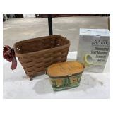 Baskets / Wall Mount Mirror