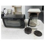Toaster Oven / Coffee Maker (powers on)