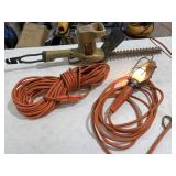 Black & Decker Trimmer (needs repair) / Work