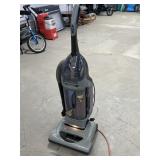 Hoover Wind Tunnel Vacuum Cleaner (powers on)