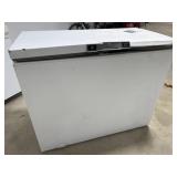 GE Chest Freezer (works) (damaged)