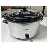 Hamilton Beach Slow Cooker (powers on)