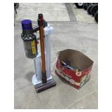 Dyson Vacuum Cleaner w/ Charging Stand &
