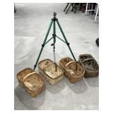 Tripod Sprinkler / 4 Baskets