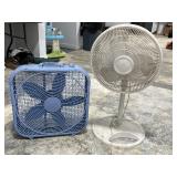 2 Fans (powers on)