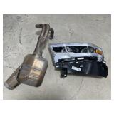 Headlight / Yamaha Exhaust