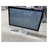 Apple Desktop Computer (powers on) (condition