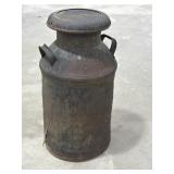 Vintage 10-Gallon Metal Dairy Milk Can