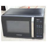 Chefman Microwave (powers on)