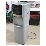 Primo Water Dispenser (powers on)