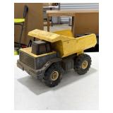 Tonka Mighty Diesel / XMB-975 Dump Truck