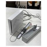 Nintendo Wii (powers on)