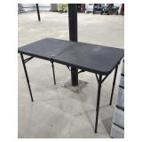 40' Folding Table