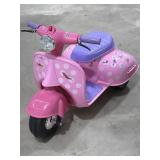 Disney Minnie Mouse Happy Helpers Scooter (