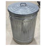 Galvanized Trashcan w/ Lid