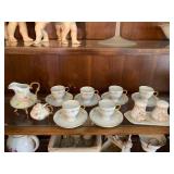 #97 Lovely Roses Petite 17pc Tea Set