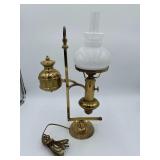 Vintage Colonial Farmhouse Electric Brass Lamp