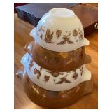 4pc Pyrex Mixing Bowls