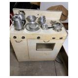 GE Childs Wooden Vintage Stove Pots/Pans