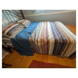 Queen Size Reversible Quilt Blanket Set