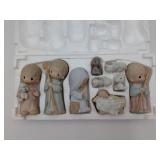 8A:2 Precious Moments COME LET US ADORE HIM 1979