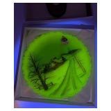 #5 1981 Fenton Winter Barn Collectors Plate GLOWS!