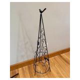 Black Iron Decorative Wreath Stand