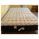 Queen Mattress & Adjustable Base Bed LIKE