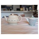 2pc Teapots