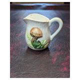 Mushroom Frog Creamer