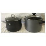 LOT OF 2 COOK POTS WITH GLASS LIDS LIGHTLY USED