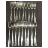 LOT OF 18 COCKTAIL FORKS  6'