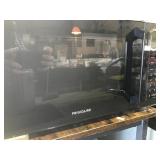 FRIGIDAIRE MICROWAVE OVEN