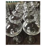 LOT OF 14 SAUCER SHAPE GLASSES