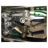 STAINLESS STEEL TRAY OF 8 ICE CREAM SCOOPS 3 SIZES