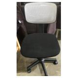 ROLLING STENO CHAIR WITH MESH BACK