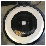ROBOT ROOMBA VACUUM WITH CHARGING STATION
