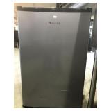 HISENSE 5 CU FT OFFICE APARTMENT DORM REFRIGERATOR